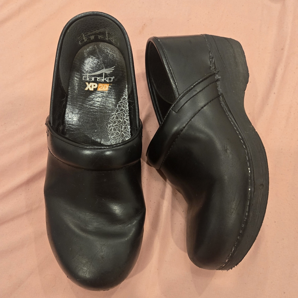 Dansko Black  XP 2.0 Clogs #39‎ US 8.5-9